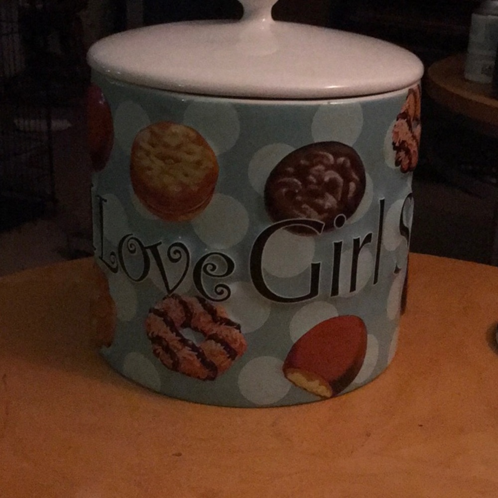 Girl Scout cookie jar 7”